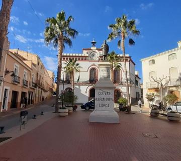 Cuevas del calguerin y castillo